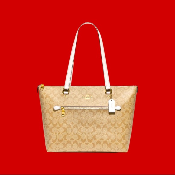 Coach Gallery Tote In Signature Canvas - Picture 1 of 4